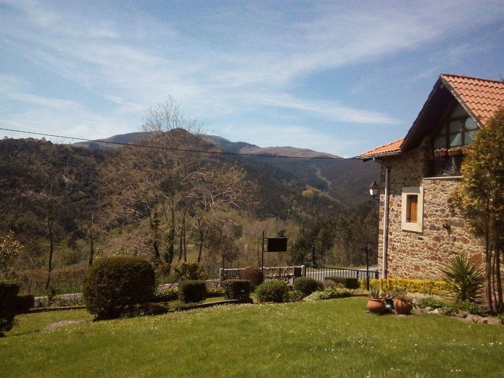Urrezko Ametsa Country house *